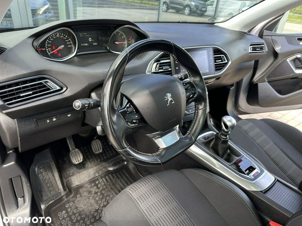 Peugeot 308 1.2 PureTech Allure S&S - 10