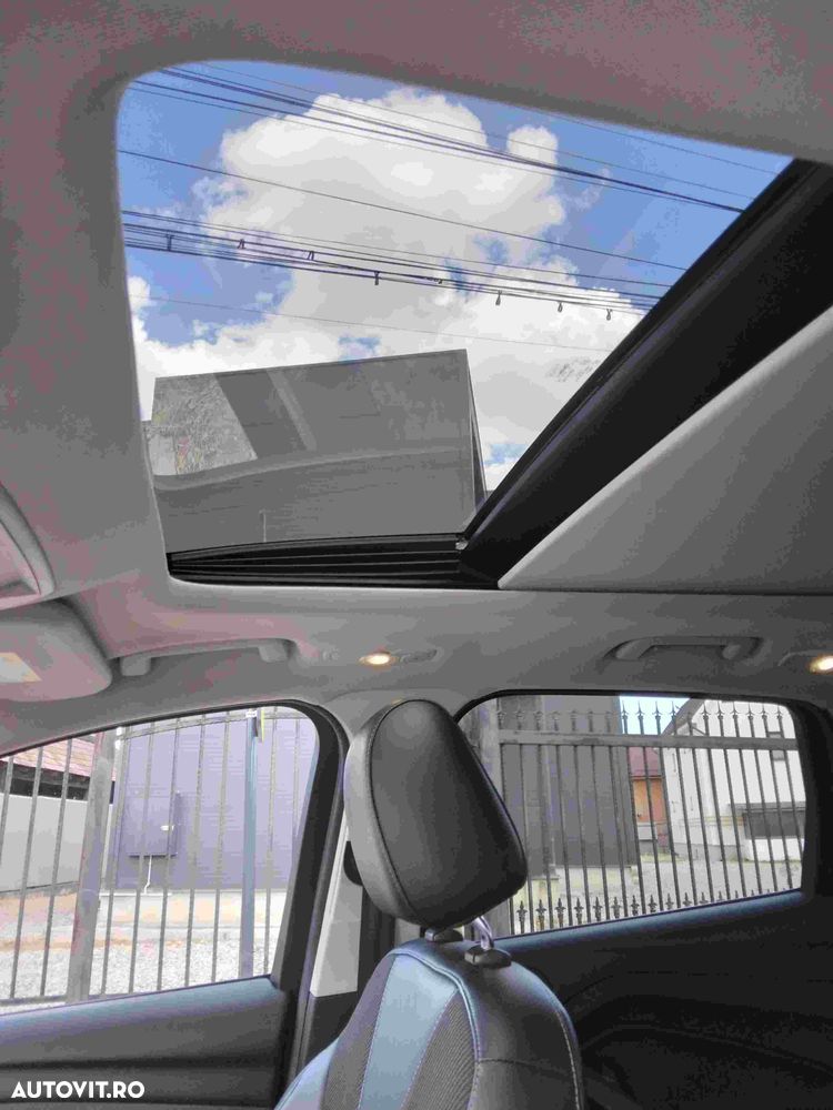 Ford Kuga 2.0 TDCi Powershift 4WD Titanium - 13