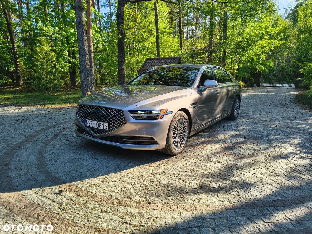 Genesis G90 - 4