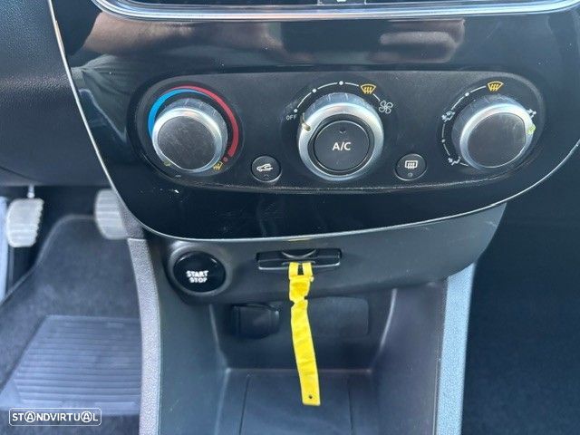 Renault Clio Sport Tourer 0.9 TCe Limited - 8