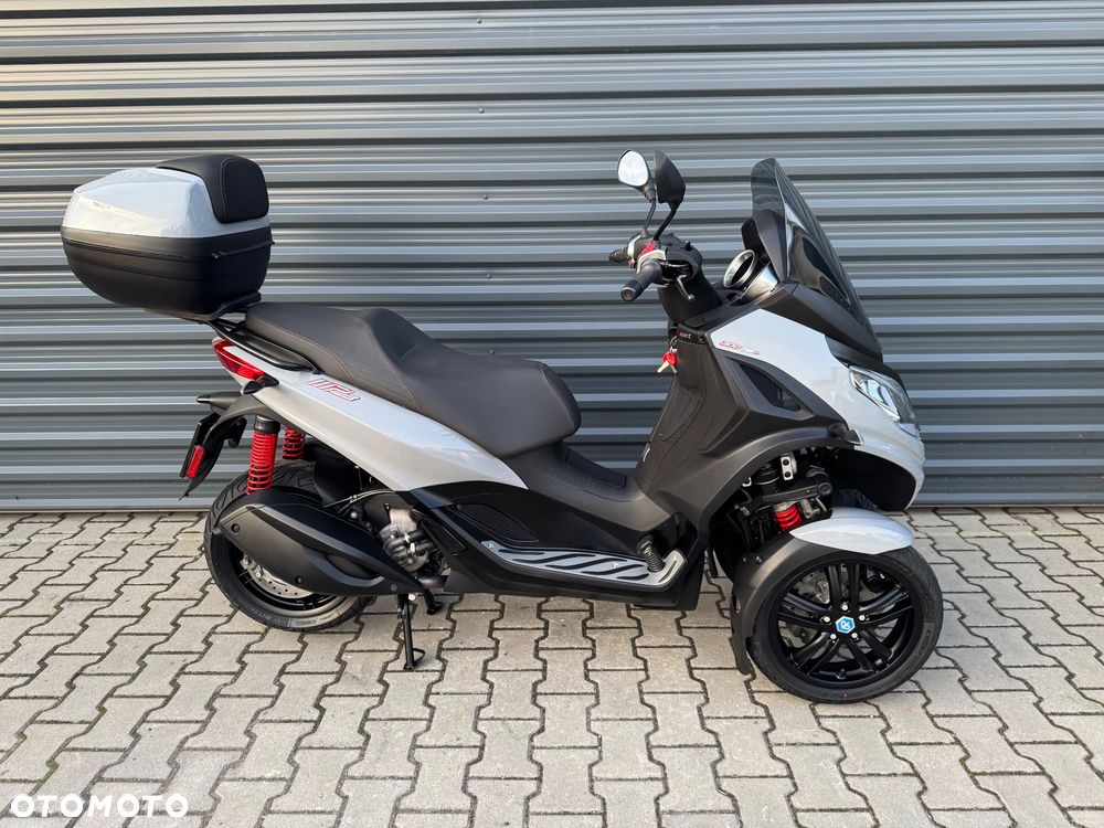 Piaggio MP-3 - 3