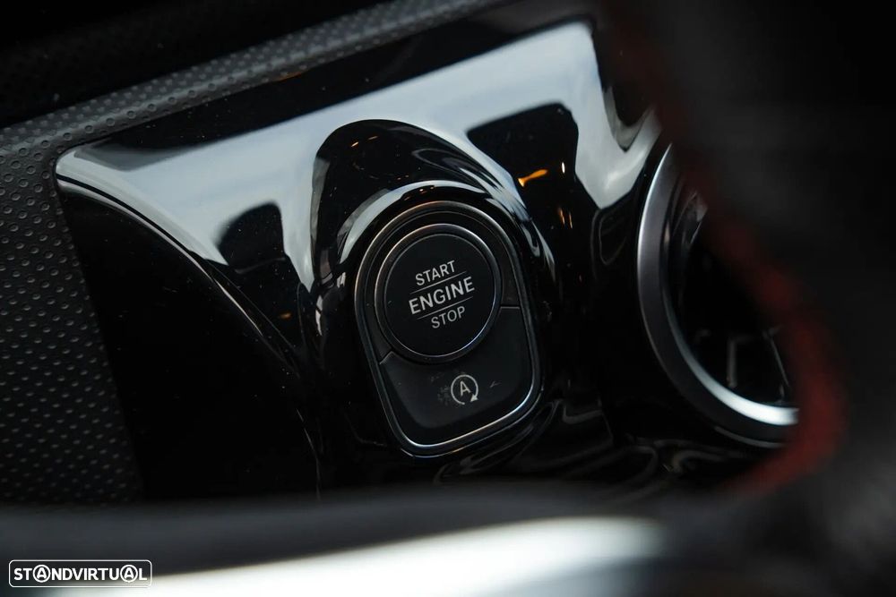 Mercedes-Benz CLA 180 - 13