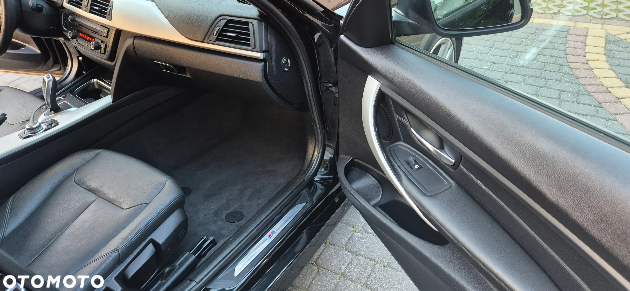 BMW Seria 3 320d Sport Line - 26