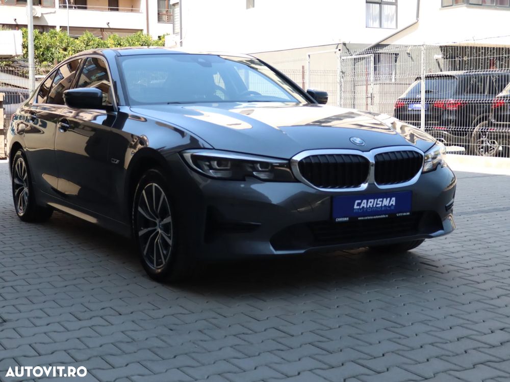 BMW Seria 3 330e Aut. Sport Line - 7