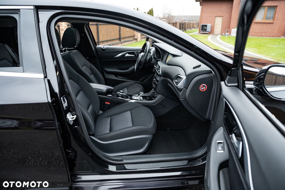 Infiniti Q30 2.2d DCT AWD Sport - 23