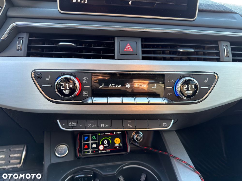 Audi A4 Limousine 45 TFSI Quattro S tronic - 12