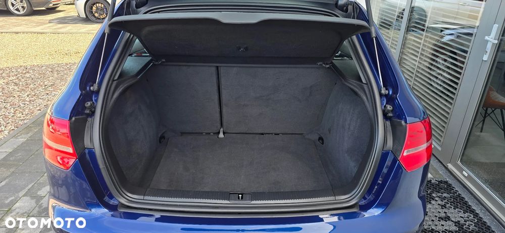 Audi A3 Sportback 1.6 TDI Ambiente - 17