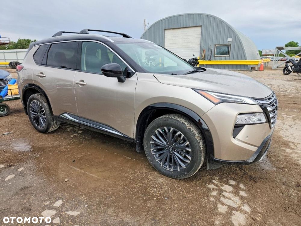 Nissan X-Trail - 4