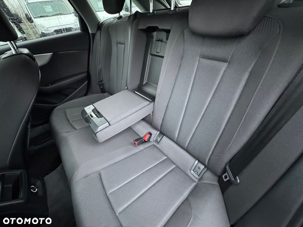 Audi A4 Avant 35 TDI S tronic advanced - 15