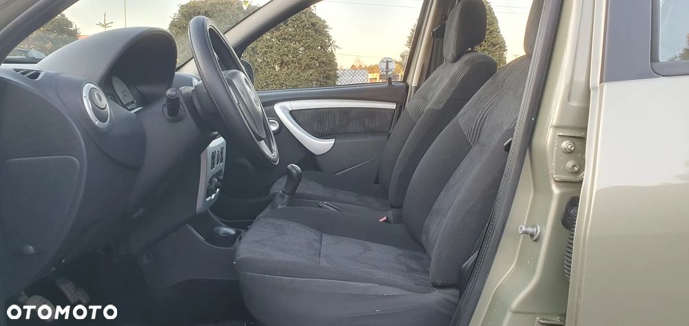 Dacia Sandero 1.4 MPI Laureate - 7