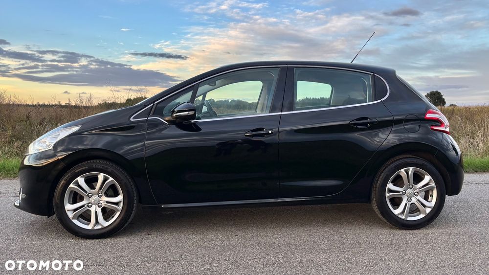 Peugeot 208 1.2 PureTech Allure - 3
