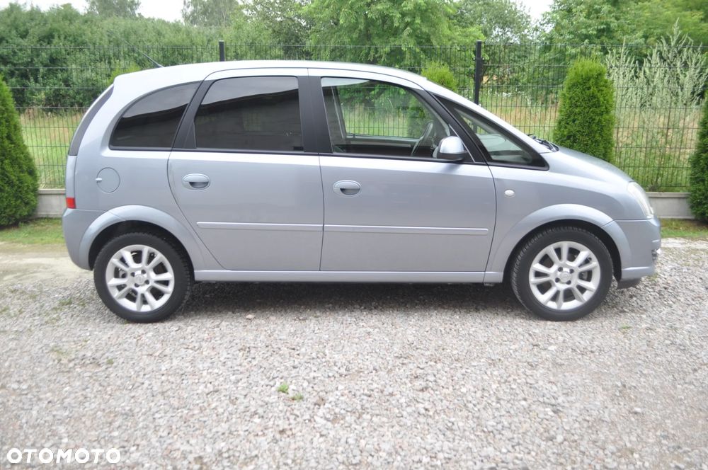 Opel Meriva 1.6 16V Cosmo - 2