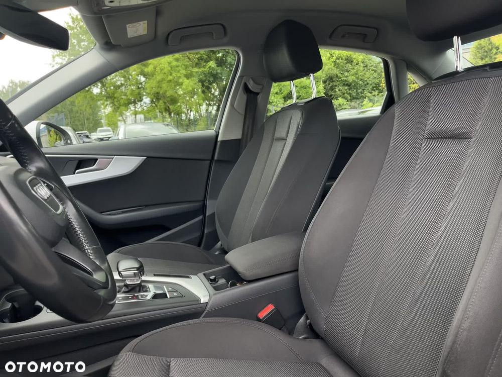 Audi A4 Limousine 1.4 TFSI Sport S tronic - 8