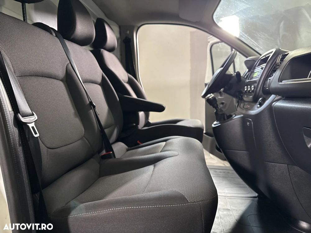 Renault Trafic - 11