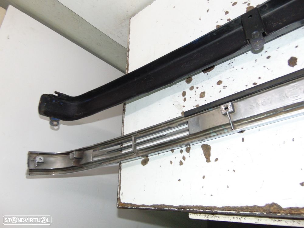 Mazda 2200 grelha/Frente de chapa - 10