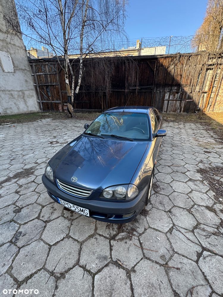 Toyota Avensis 2.0 Sol - 7
