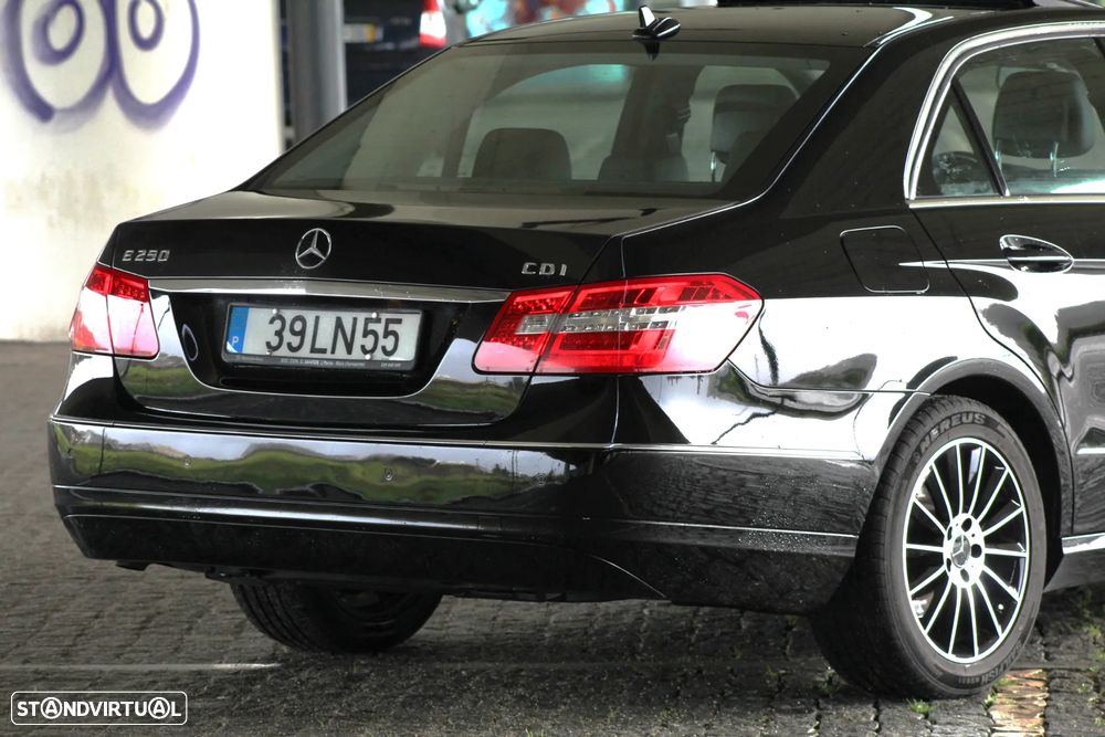 Mercedes-Benz E 250 CDI Avantgarde BlueEfficiency Auto. - 11