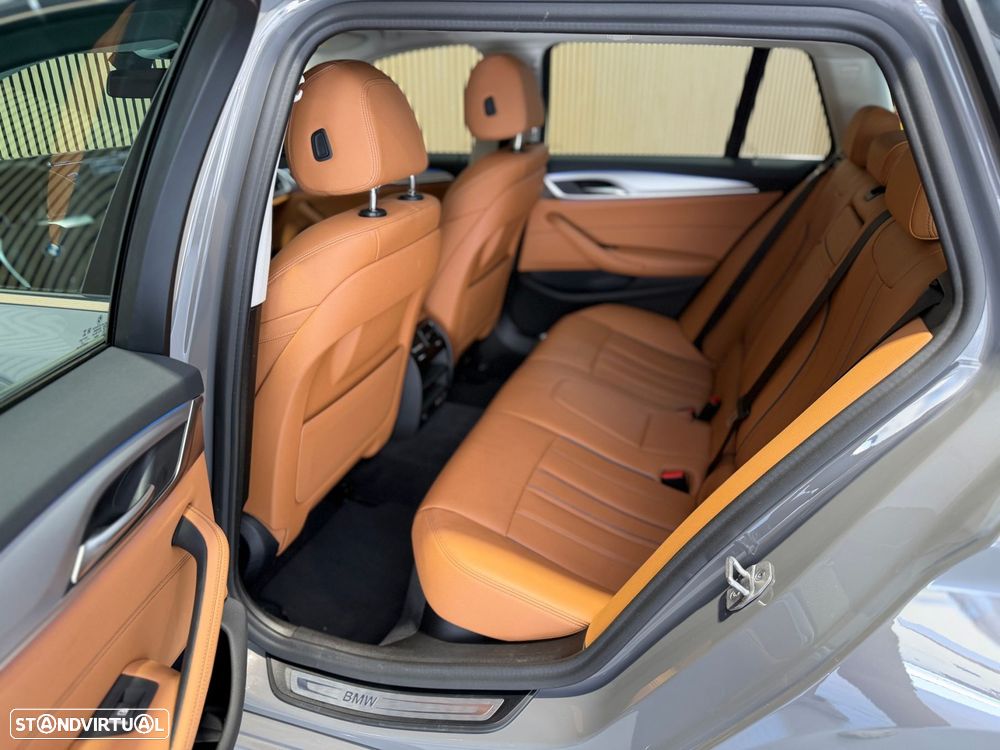 BMW 520 e Aut. Luxury Line - 24