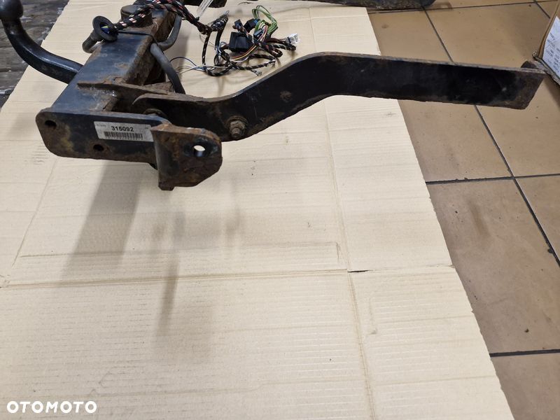 citroen c8 hak holowniczy wiązka instalacja - 5