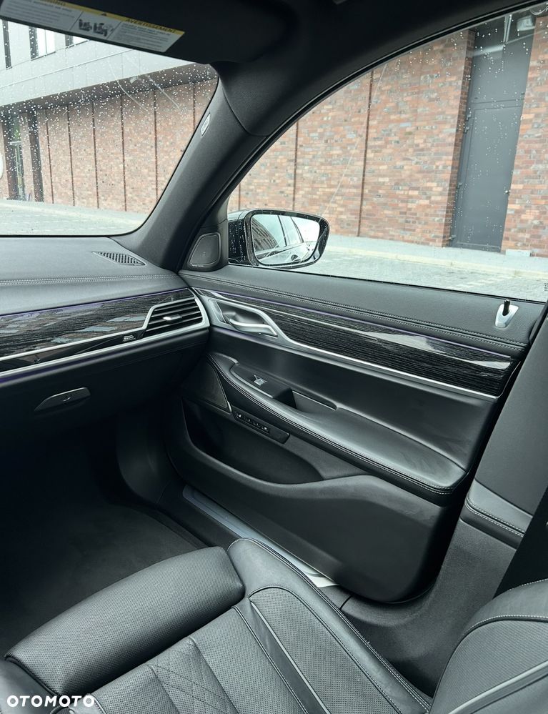 BMW Seria 7 - 19