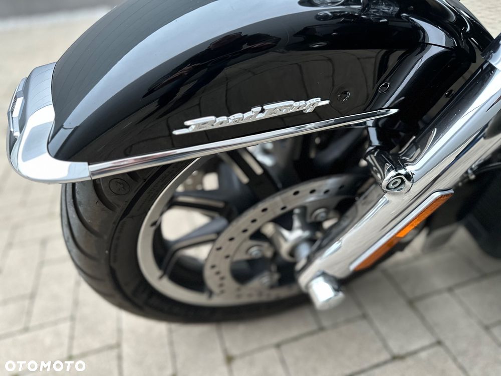 Harley-Davidson Touring Road King - 11