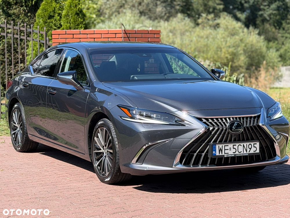Lexus ES 300h Prestige - 4