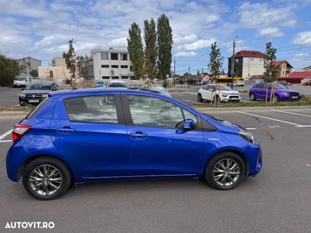 Toyota Yaris 1.5 VVT-i HSD Luna - 5