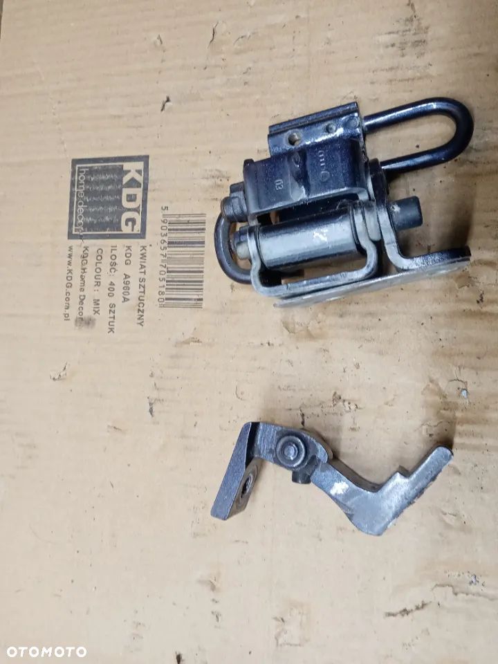 Zawias zawiasy drzwi lewy tył para Audi A6 C6 - 2
