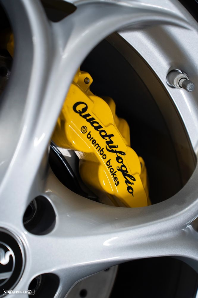 Alfa Romeo Giulia 2.9 V6 Bi-Turbo AT8 Quadrifoglio - 15