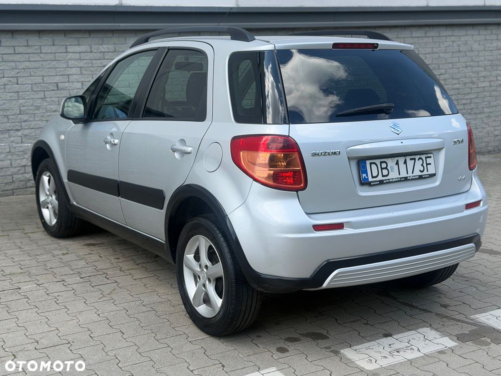Suzuki SX4 1.6 VVT 4x4 Comfort - 6
