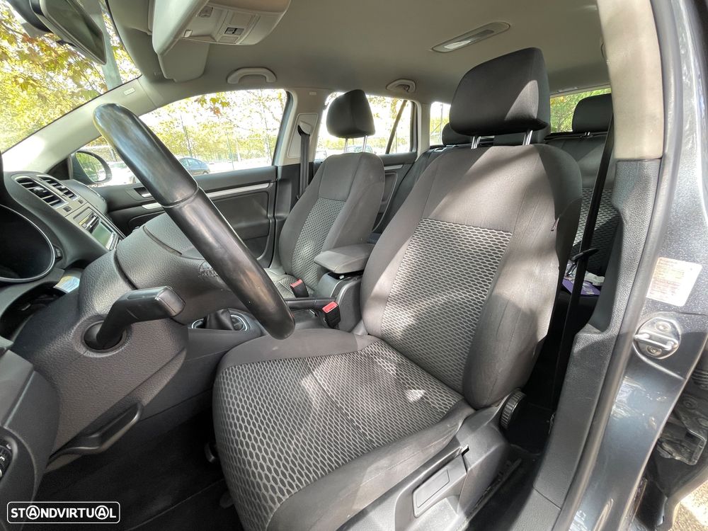 VW Golf Variant 1.6 TDi Confortline - 11