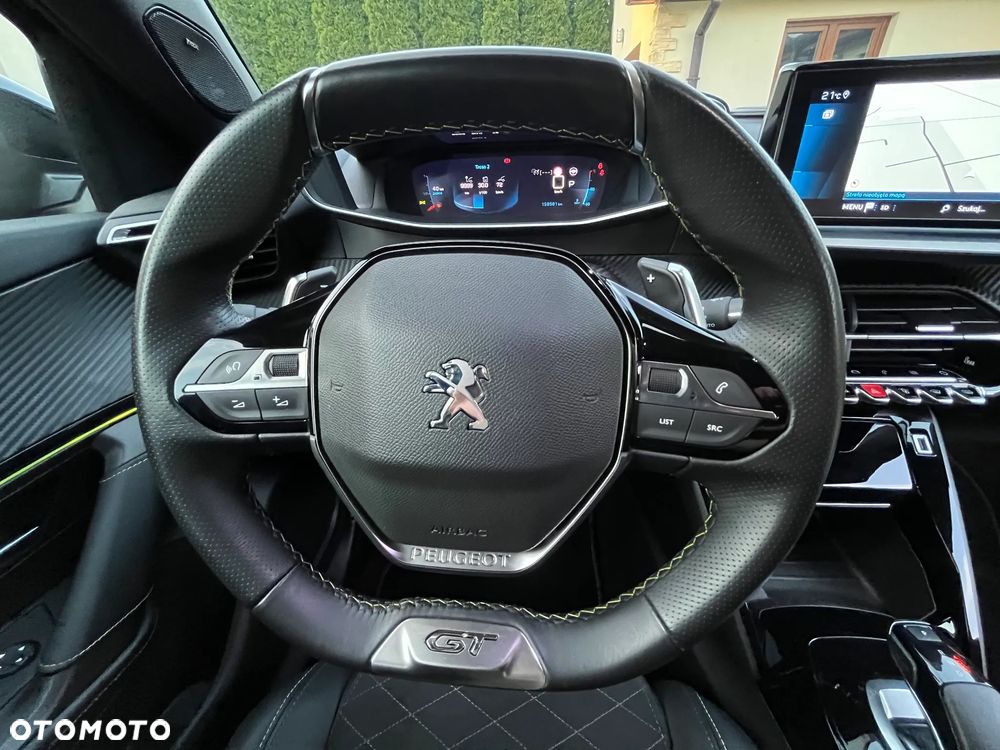 Peugeot 2008 PureTech 130 EAT8 GT - 33