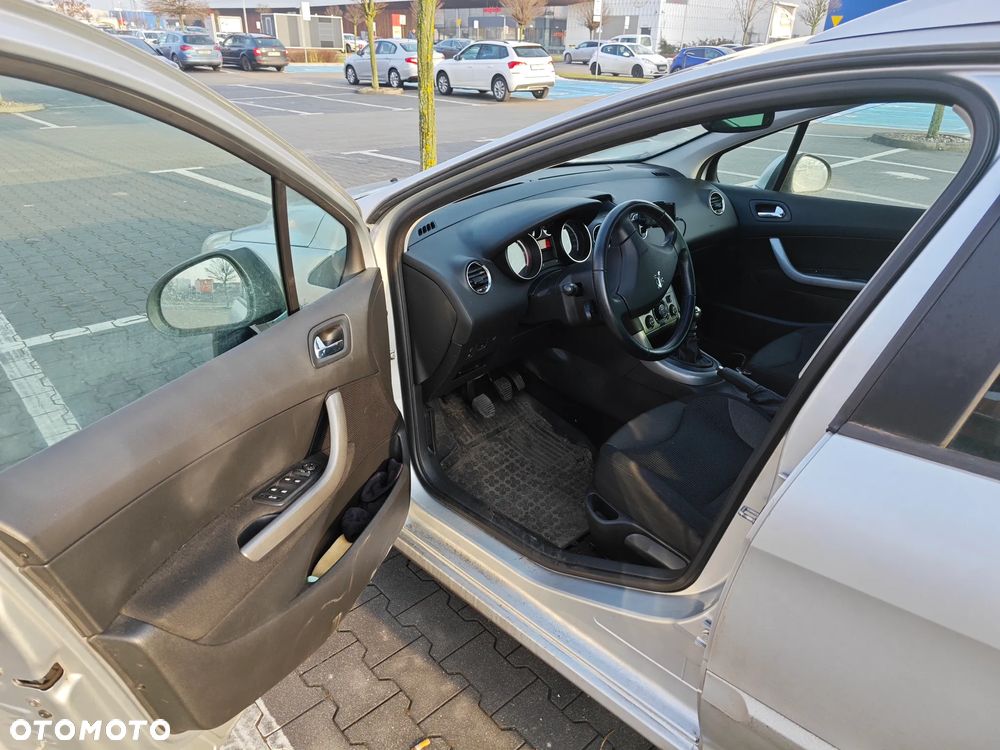 Peugeot 308 1.6 HDi Premium - 8