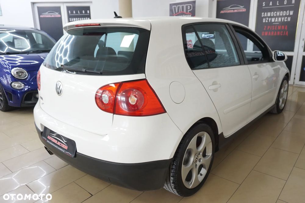 Volkswagen Golf 2.0 GTI - 8