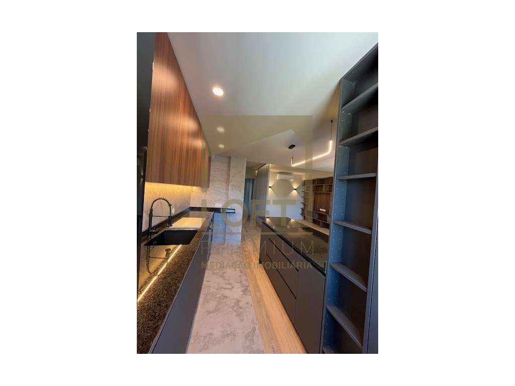 Apartamento T2 Renovado e Equipado Centro de Guimarães - Grande imagem: 5/24