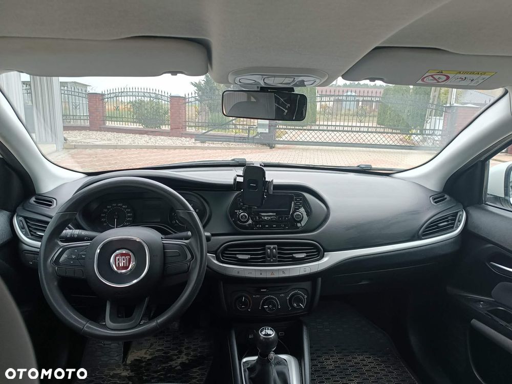 Fiat Tipo 1.4 16V - 8