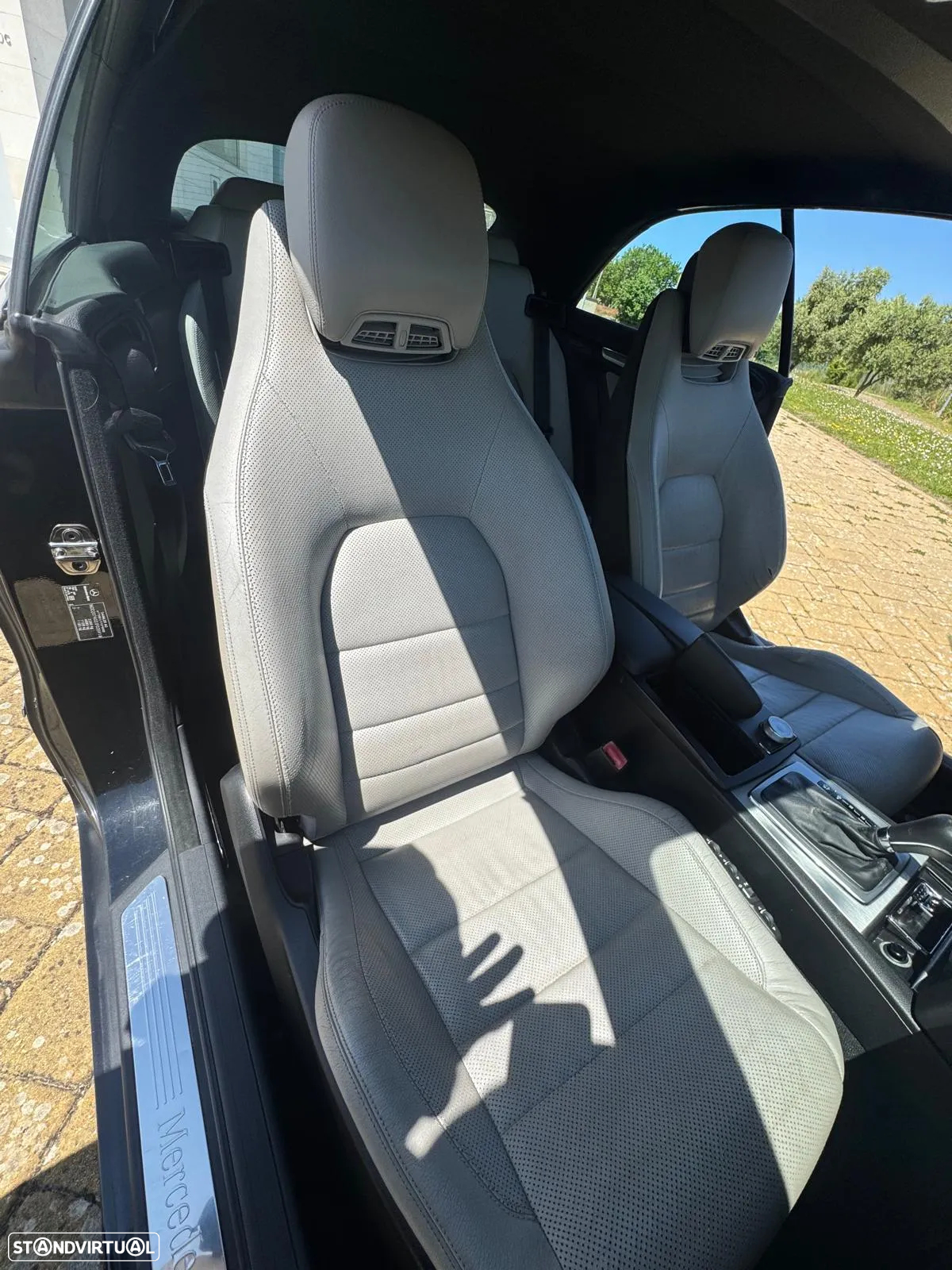 Mercedes-Benz E 250 CDi Elegance BlueEfficiency Auto - 28