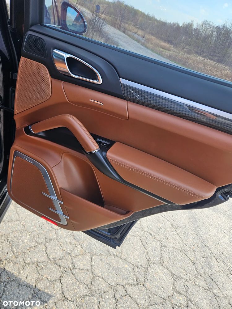 Porsche Cayenne - 17