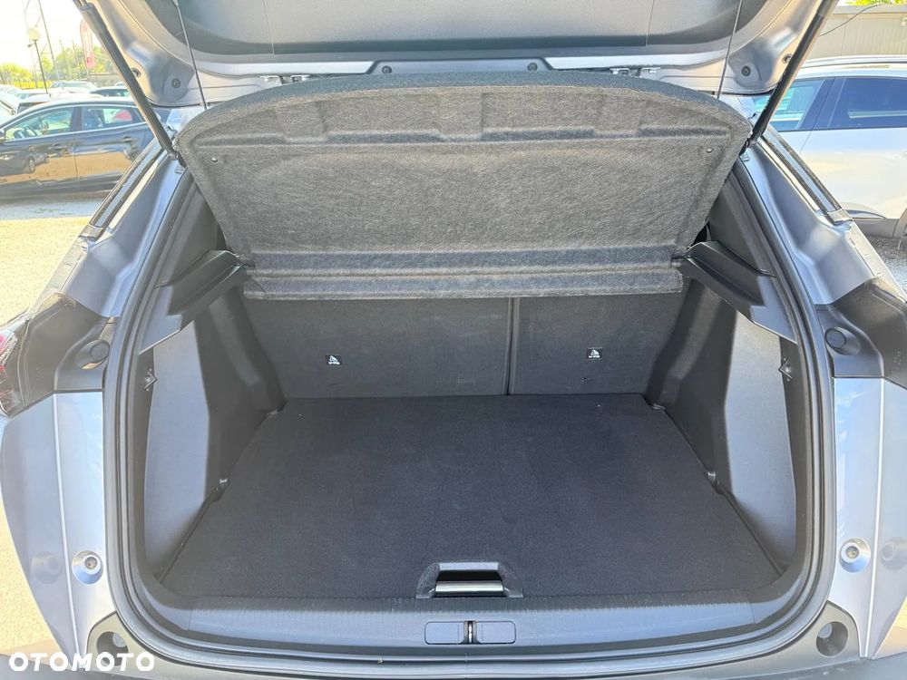 Peugeot 2008 1.2 PureTech Allure S&S EAT8 - 24