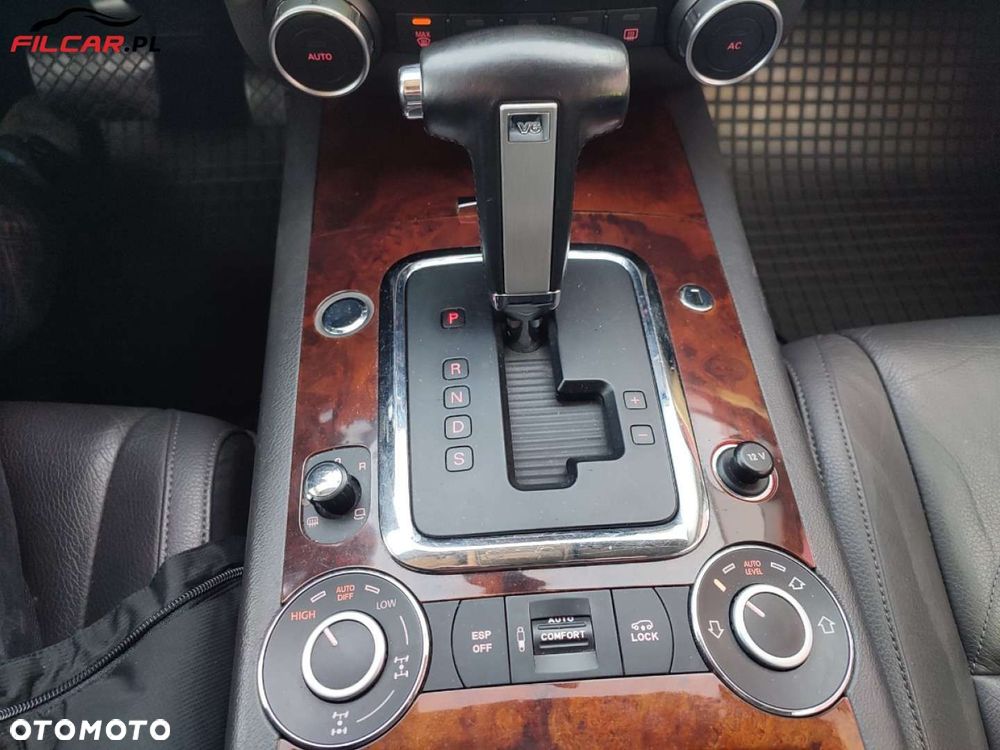 Volkswagen Touareg - 24