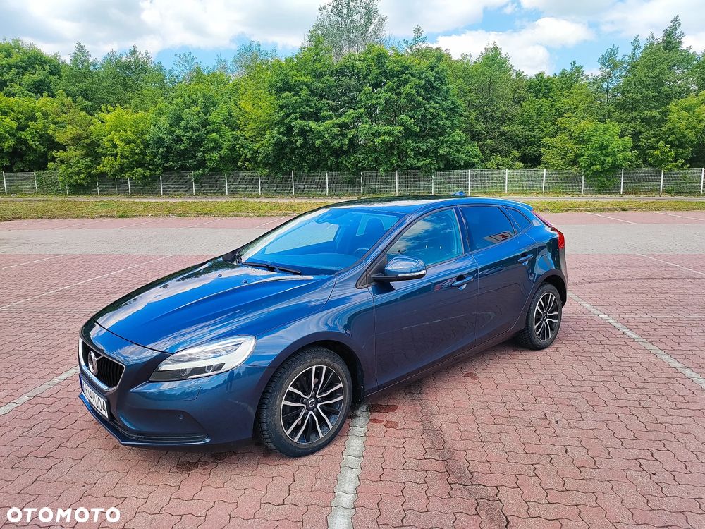 Volvo V40 D2 Momentum - 1