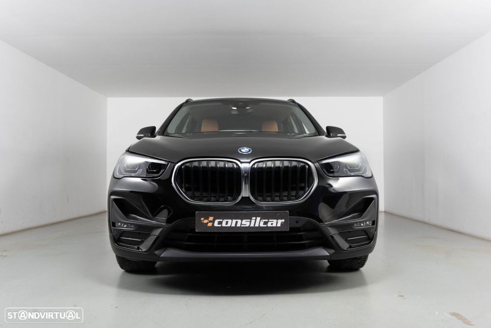 BMW X1 25 e xDrive Corporate Edition - 3