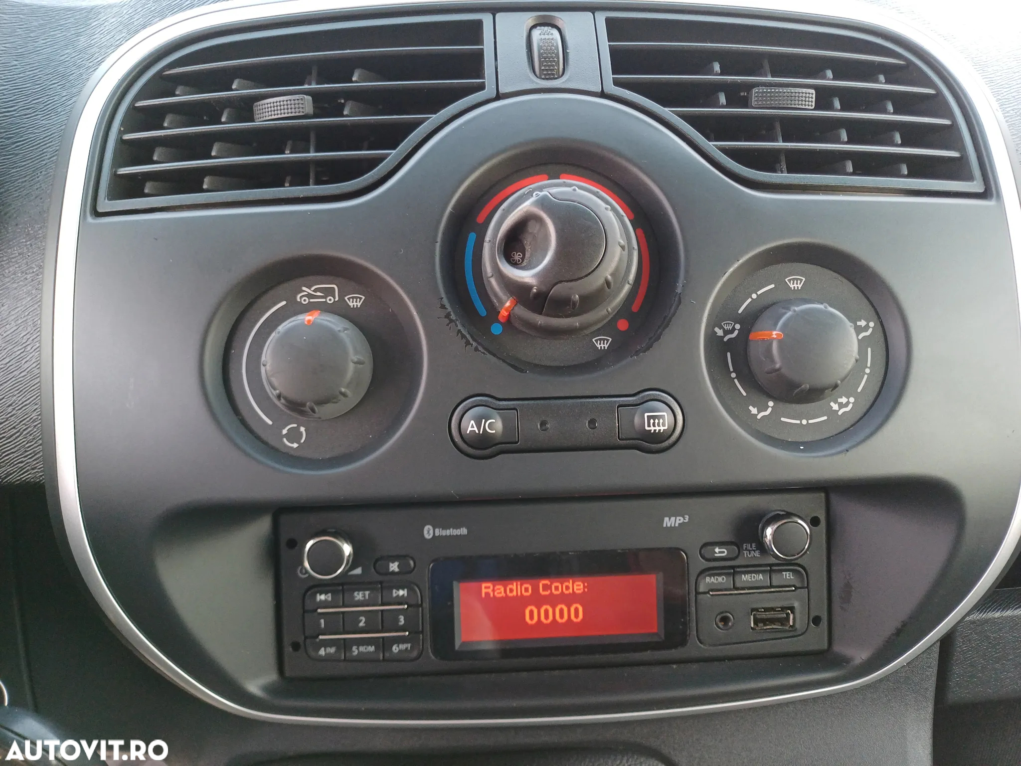 Renault Kangoo Rapid Maxi dCi 90 Extra - 9