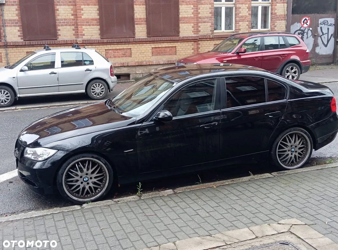 BMW Seria 3 318i - 5