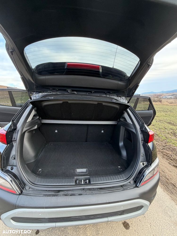 Hyundai KONA - 24
