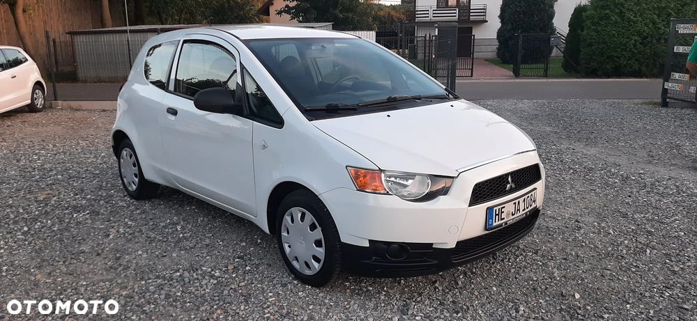 Mitsubishi Colt - 16