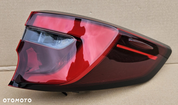 Lampa tylna prawa TOYOTA COROLLA E21 KOMBI lift 2022- ORYGINAŁ!