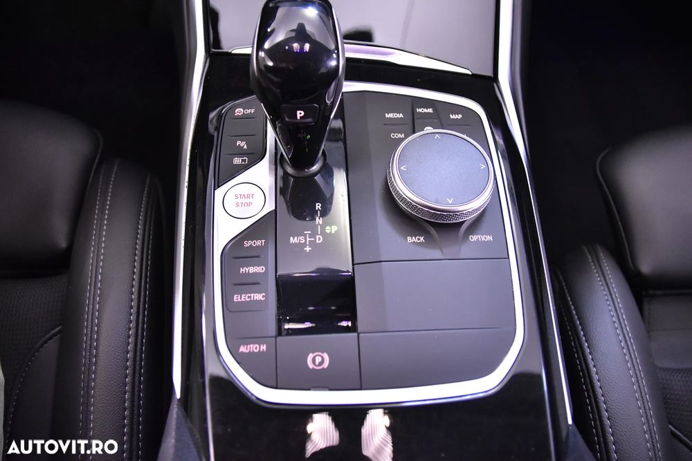 BMW Seria 3 330e xDrive AT PHEV - 15