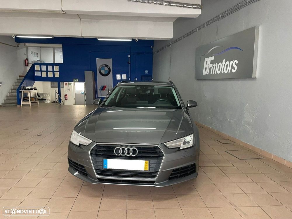 Audi A4 Avant 2.0 TDI S-line - 2
