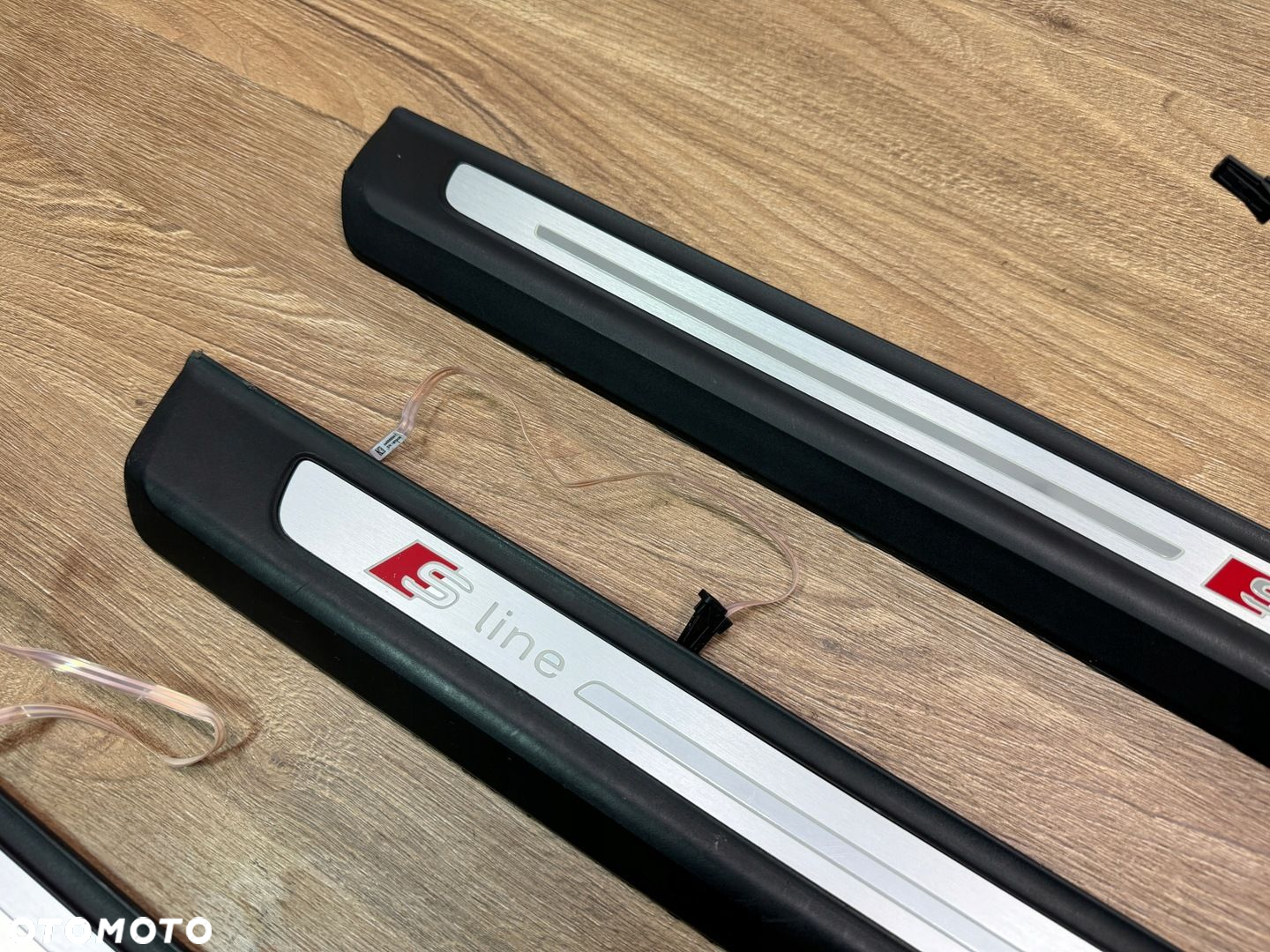 LISTWY PROGOWE LED AUDI Q7 4M S-LINE PODŚWIETLANE 4M0947405B 4M0947406B - 6